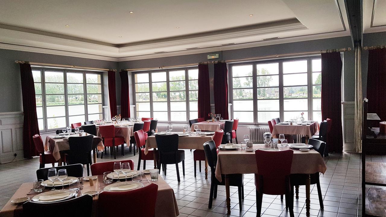 Hotel Restaurant Du Lac Combourg Buitenkant foto