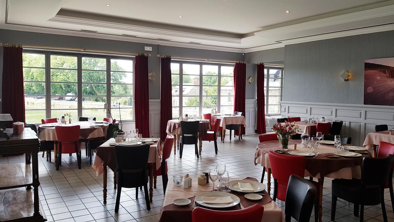 Hotel Restaurant Du Lac Combourg Buitenkant foto
